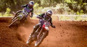 Prepare-se para um final de semana de pura adrenalina, velocidade e emoção sobre duas rodas! A cidade de Pedra Preta vai tremer com os motores roncando na 2ª Etapa do Campeonato Regional de Motocross, que acontece nos dias 17 e 18 de maio com entrada totalmente gratuita!